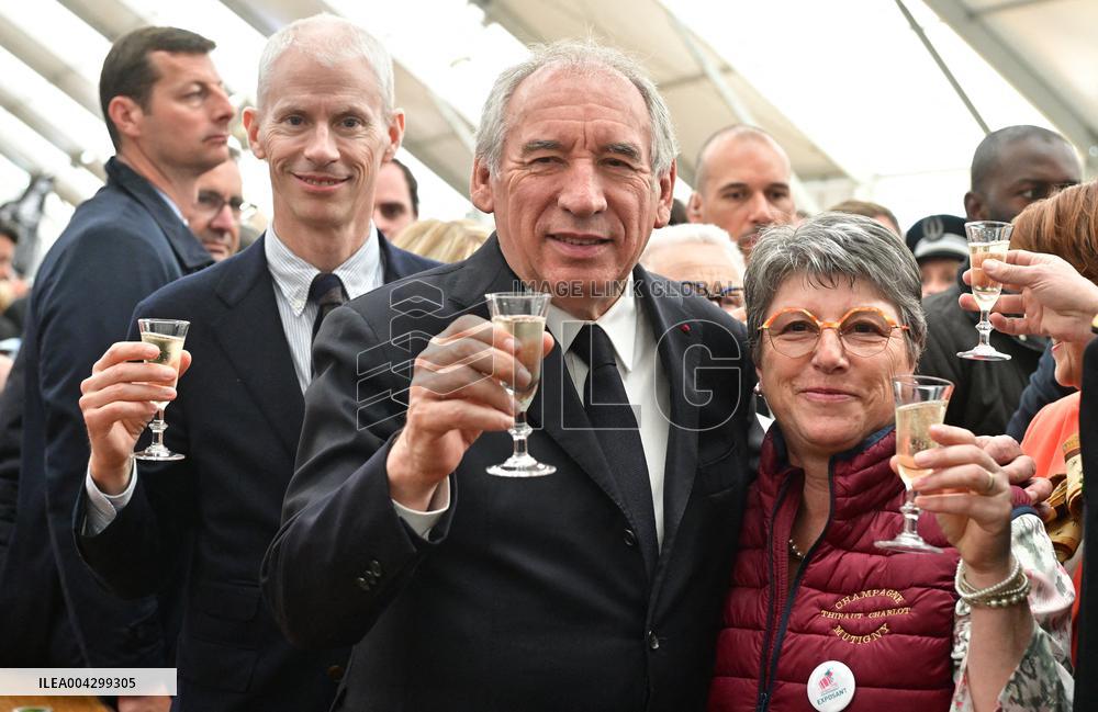 PM Francois Bayrou Attends the 58th International Cheese and Wine Fair - Coulommiers