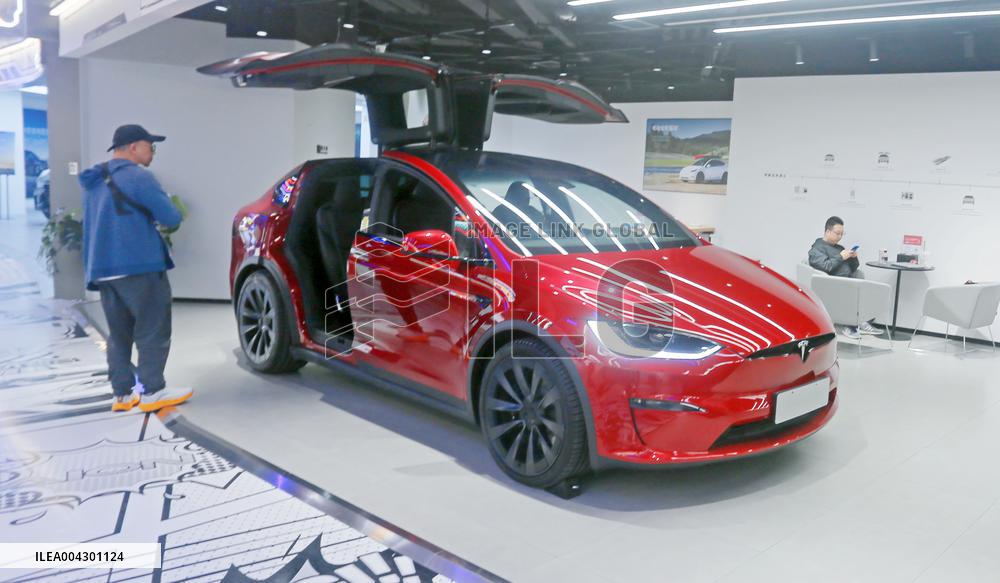 Tesla Stopped Supplying Imported Model X Cars in China
