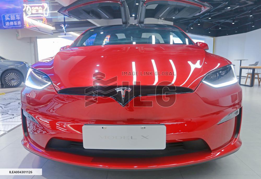 Tesla Stopped Supplying Imported Model X Cars in China