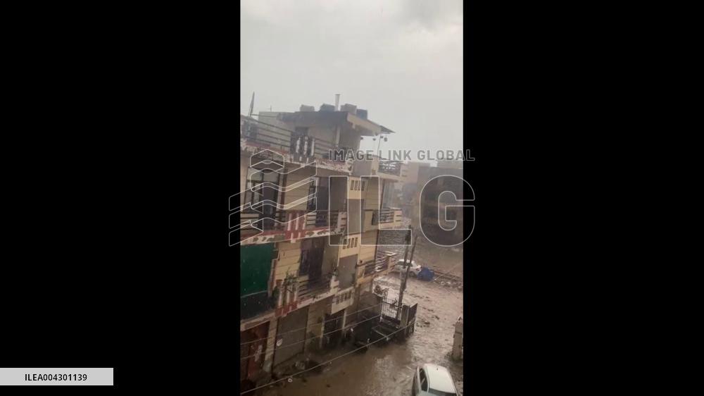 India: Massive Dust Storms Sweep Delhi-NCR, Causing Flight Delays