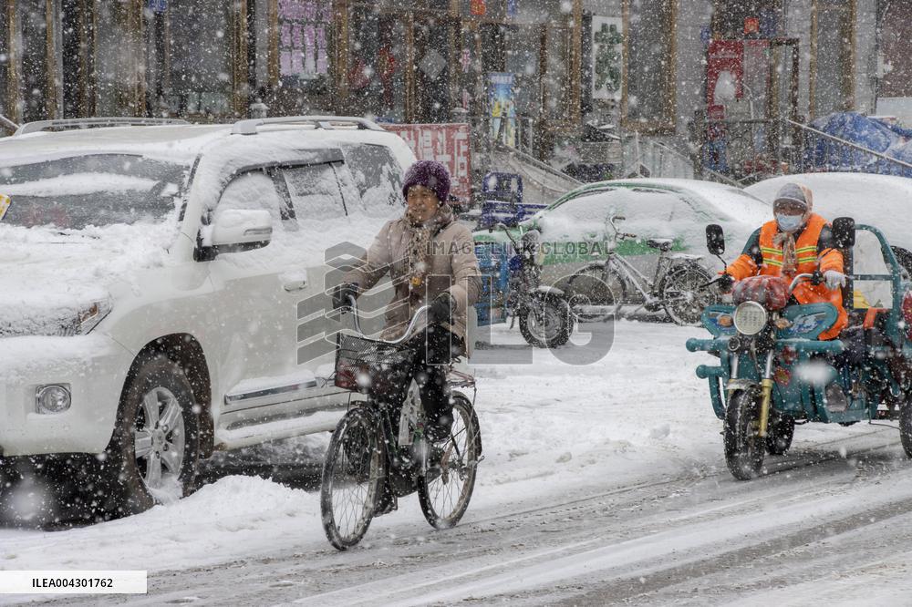 Heavy Snow Hit Heilongjiang