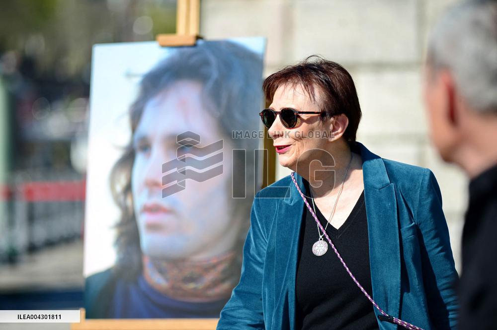Anne Hildalgo Inaugurates The Jim Morrison Footbridge - Paris