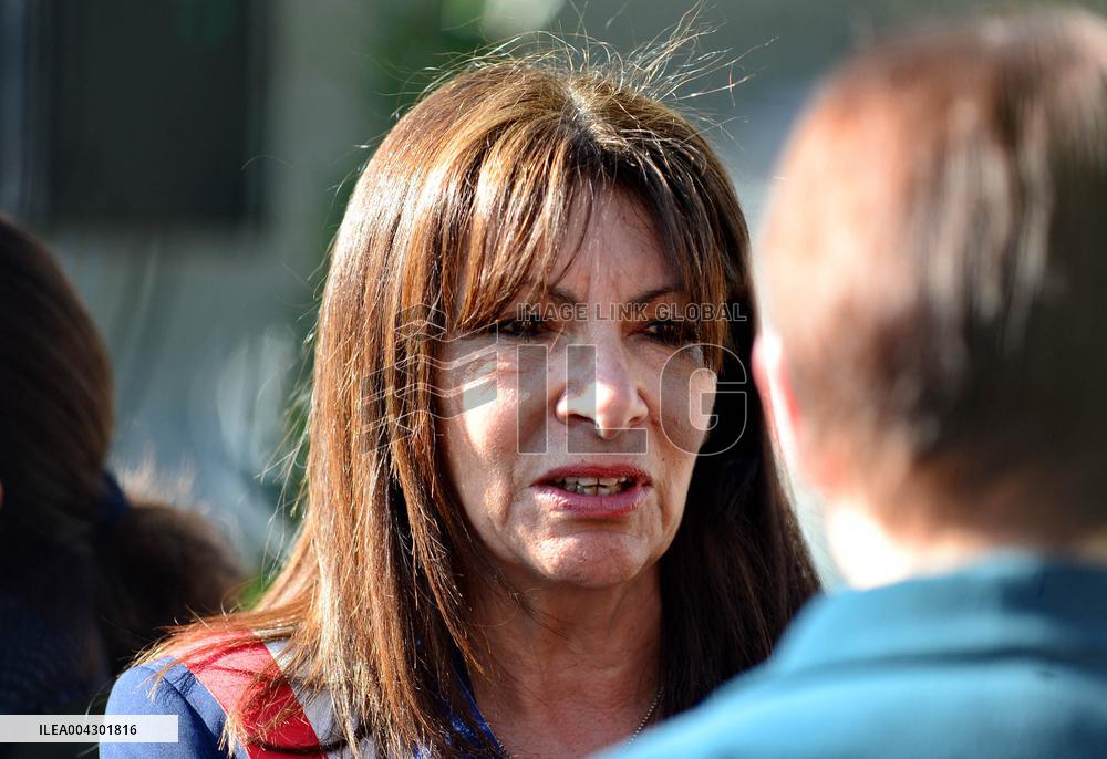 Anne Hildalgo Inaugurates The Jim Morrison Footbridge - Paris