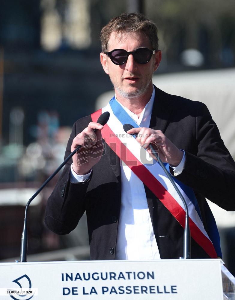 Anne Hildalgo Inaugurates The Jim Morrison Footbridge - Paris