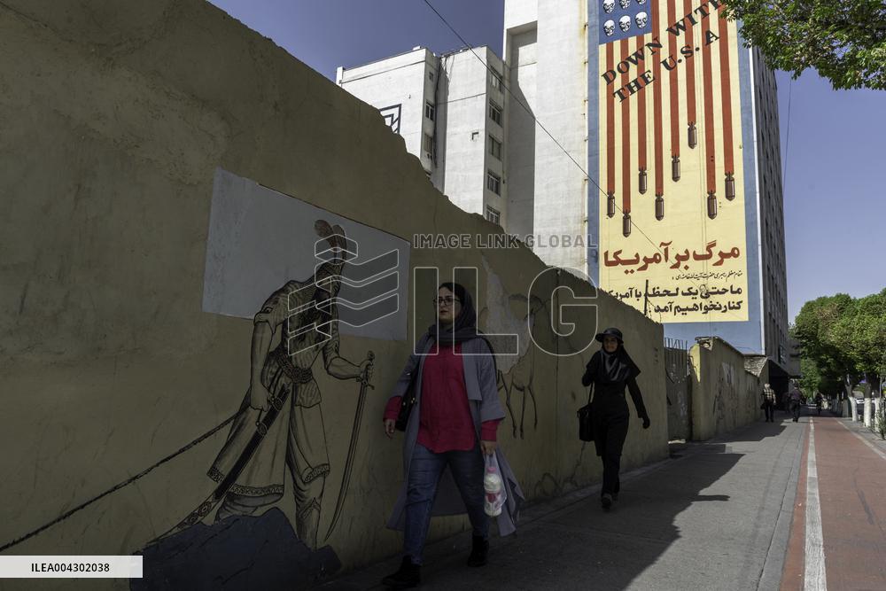 Anti-US Murals in Iran