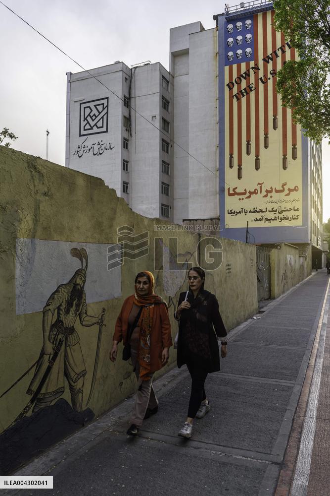 Anti-US Murals in Iran