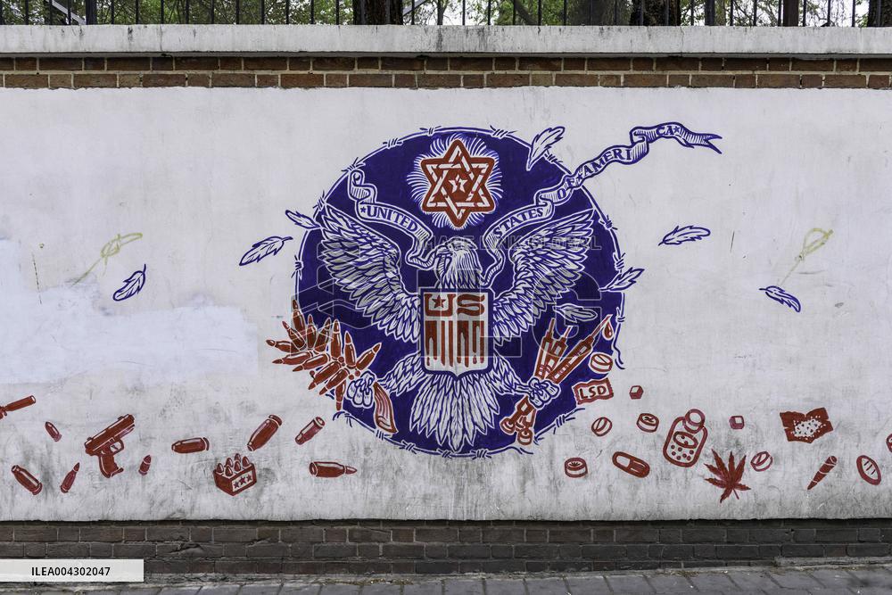 Anti-US Murals in Iran