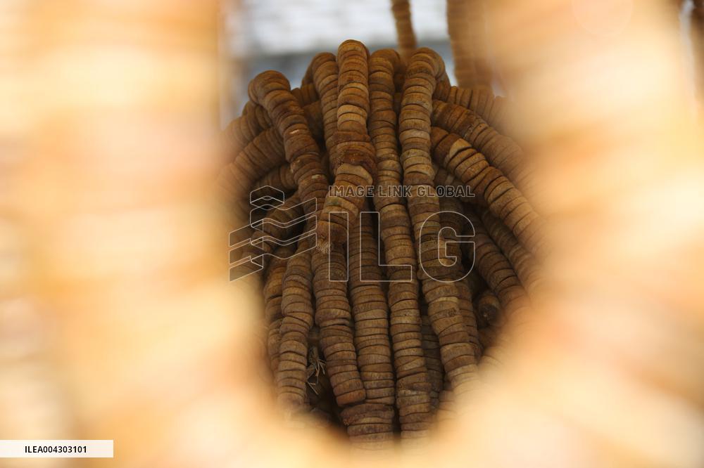 Dried Figs Stand Illustrations - Afghanistan