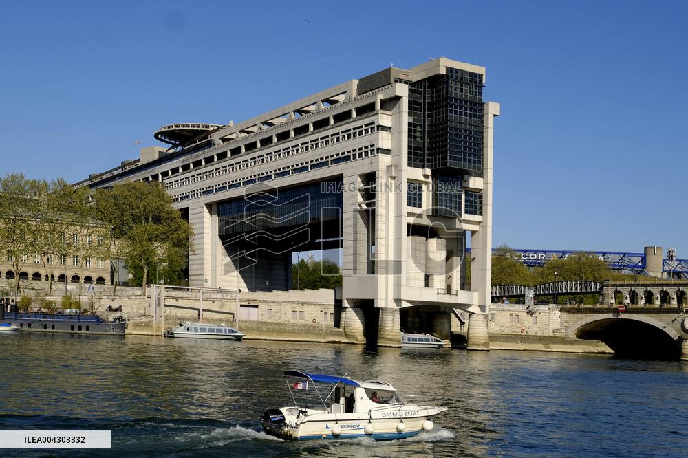 The Ministry of Economics Finance and Industrial - Bercy