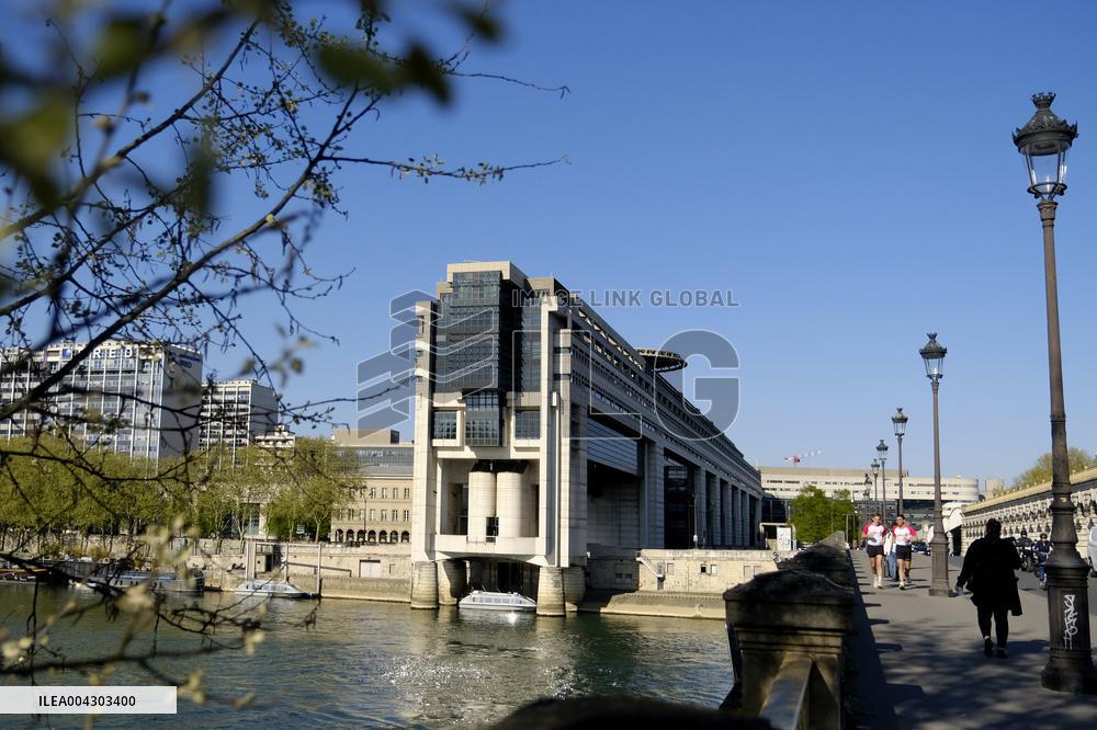 The Ministry of Economics Finance and Industrial - Bercy
