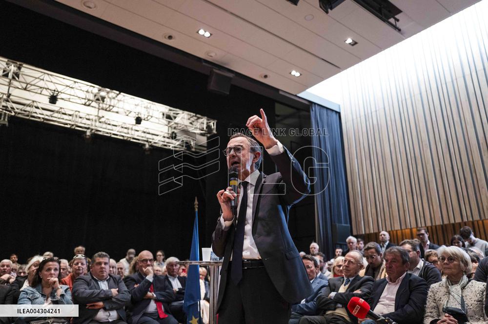 Bruno Retailleau At His Campaign Meeting - Balma