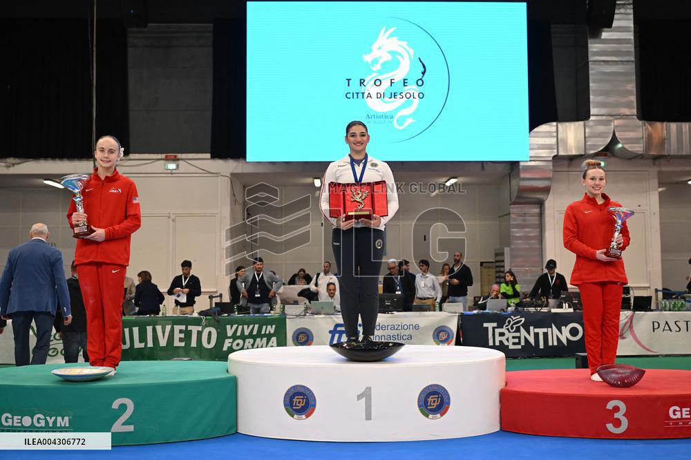 ALTRO - Ginnastica - Trophy Artistic Gymnastics