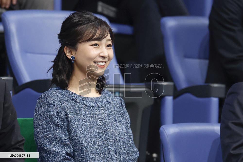 Princess Kako watches tennis match