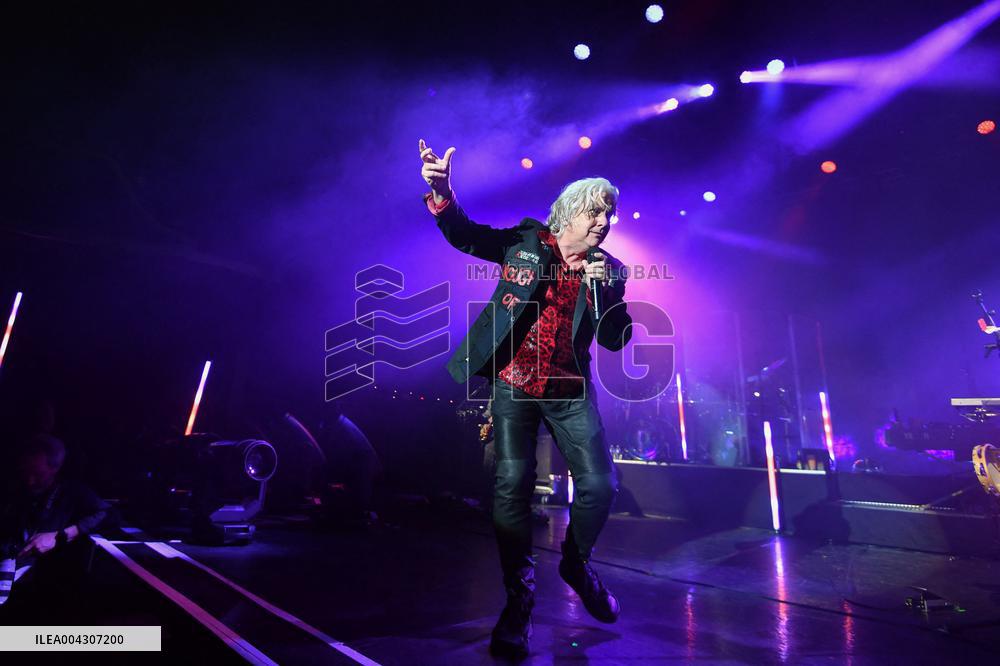 Marillion At The Casino de Paris - France