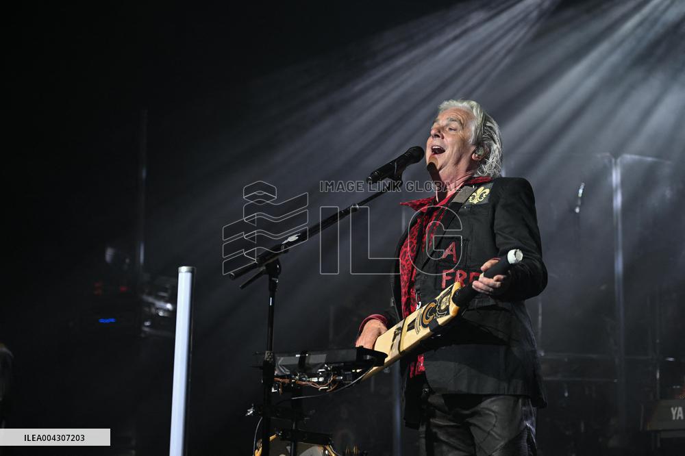 Marillion At The Casino de Paris - France