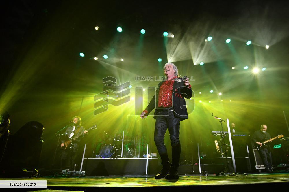 Marillion At The Casino de Paris - France
