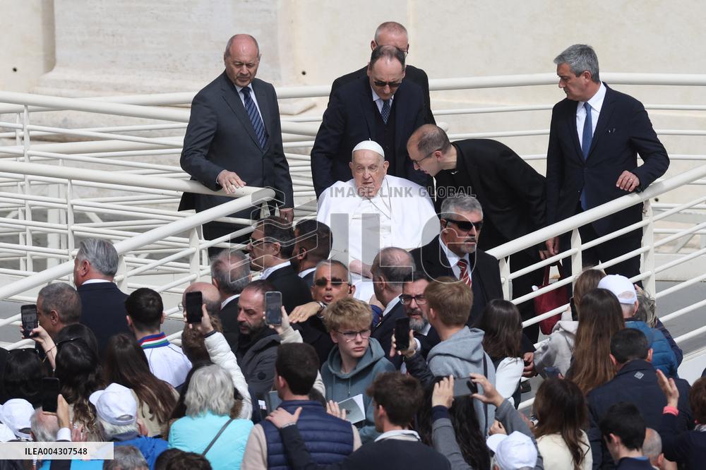 Pope Francis in Holy Mass on Palm Sunday - Vatican