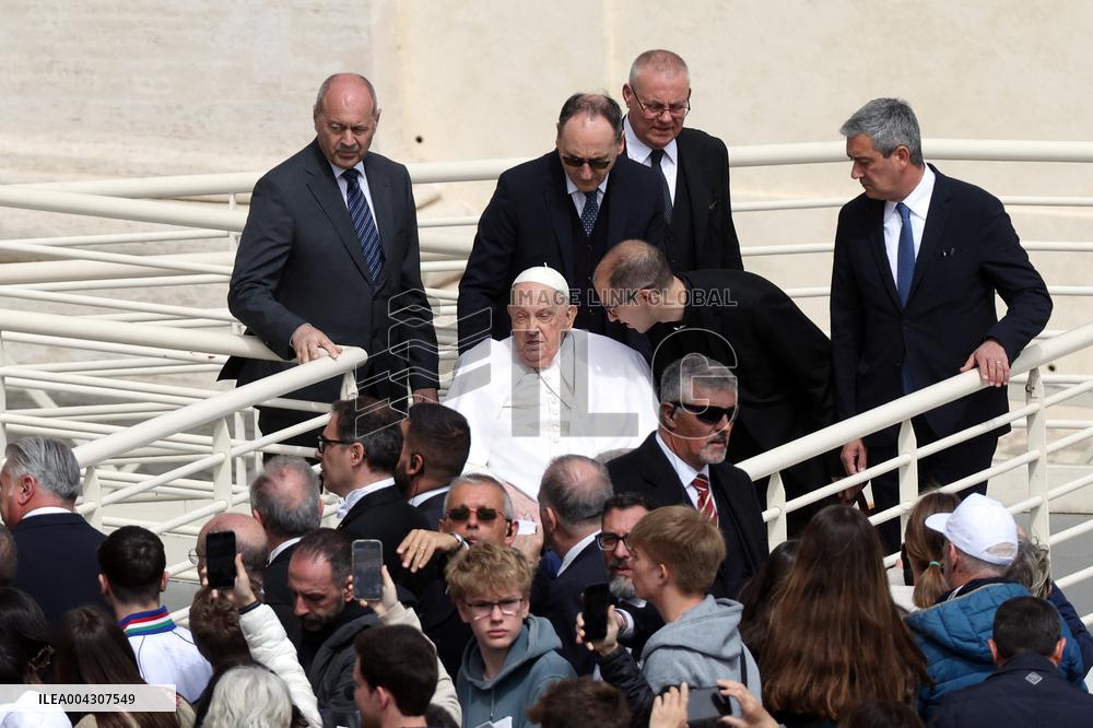 Pope Francis in Holy Mass on Palm Sunday - Vatican