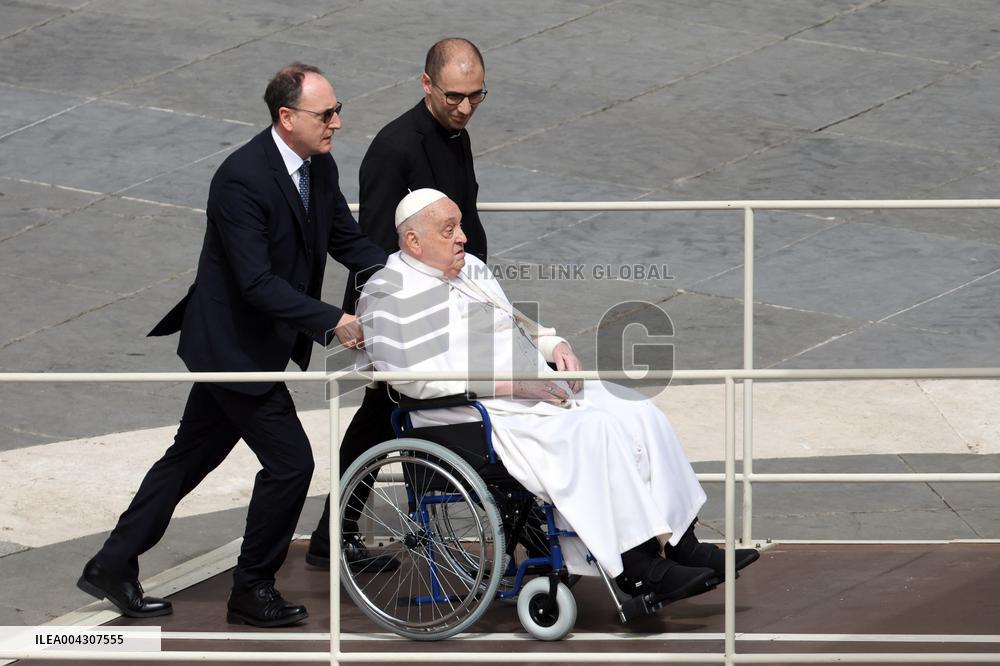 Pope Francis in Holy Mass on Palm Sunday - Vatican