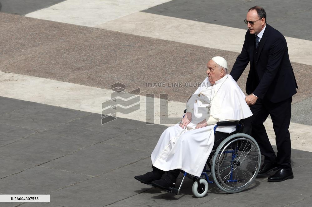 Pope Francis in Holy Mass on Palm Sunday - Vatican