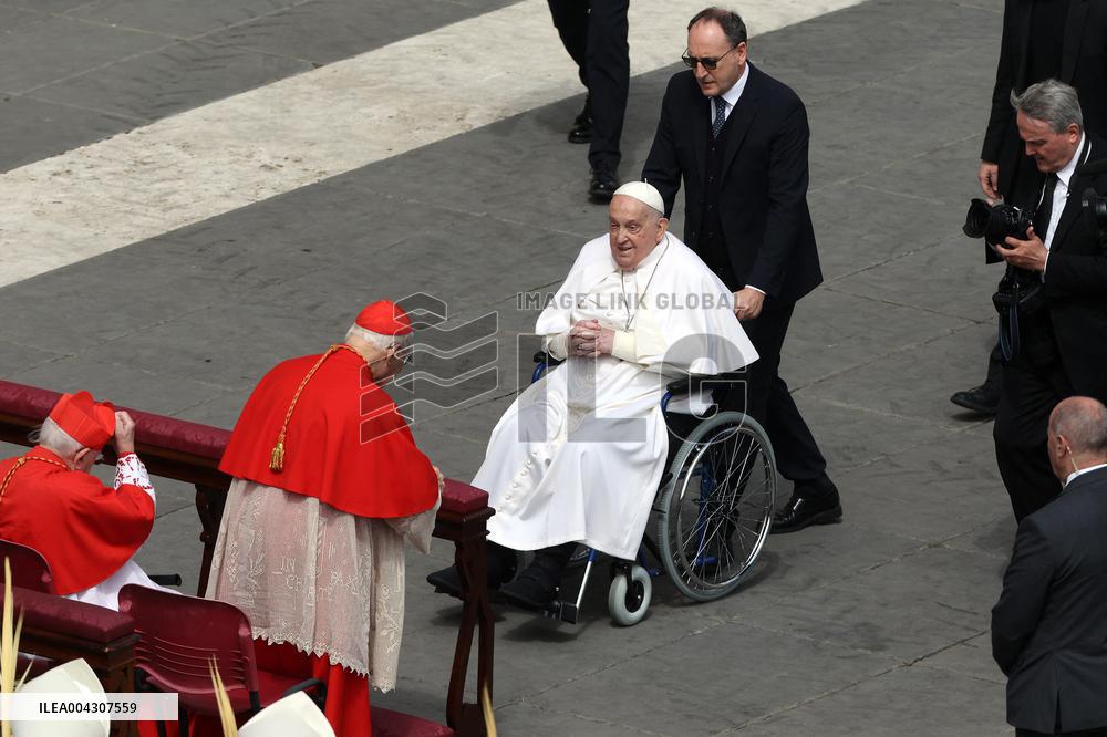 Pope Francis in Holy Mass on Palm Sunday - Vatican