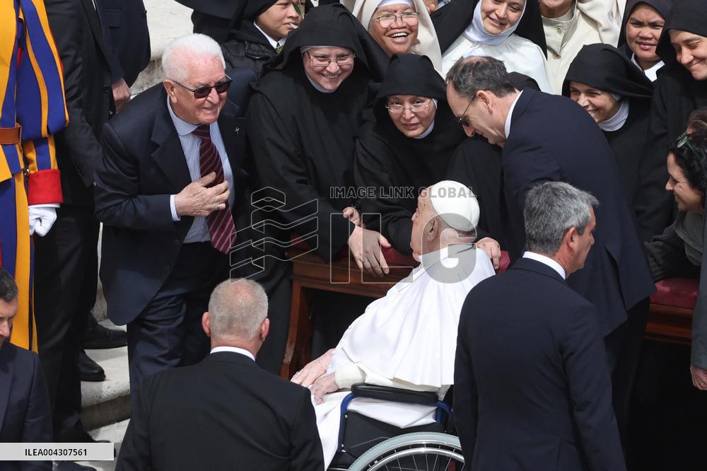 Pope Francis in Holy Mass on Palm Sunday - Vatican
