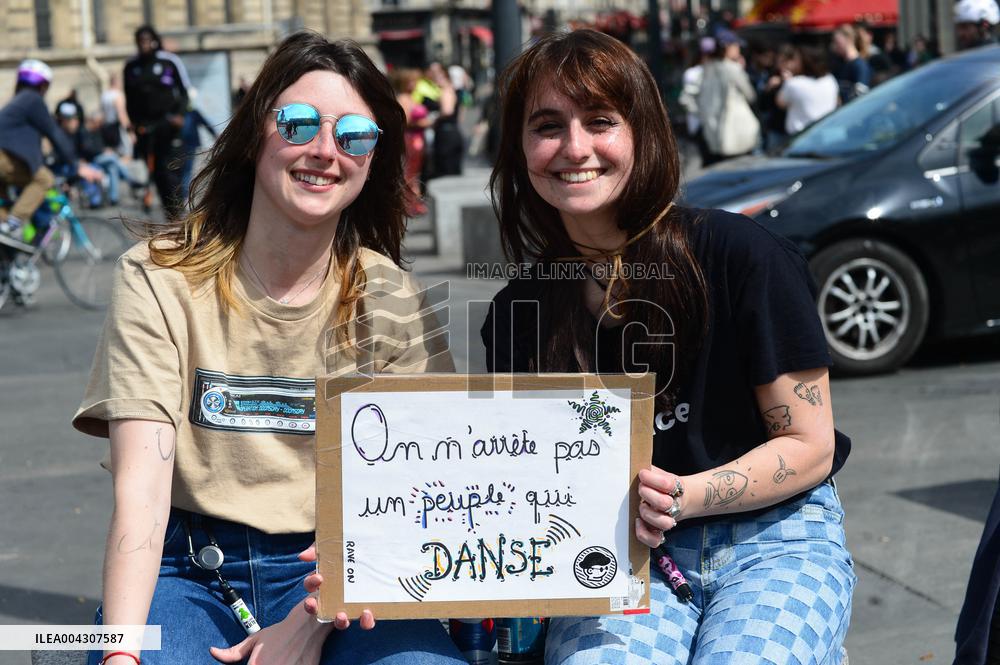 Techno Music Culture Strikes Back - Paris