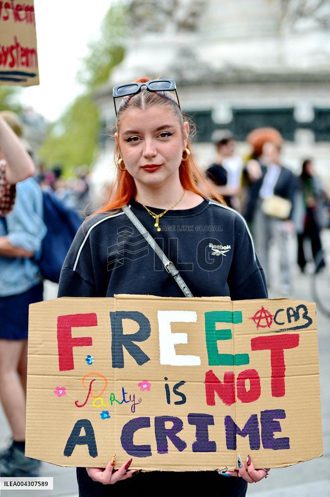 Techno Music Culture Strikes Back - Paris