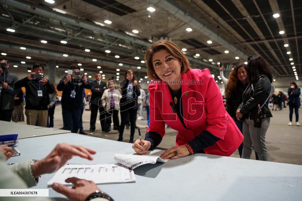 Second Round Of The General Elections Of Ecuador 2025 - Madrid