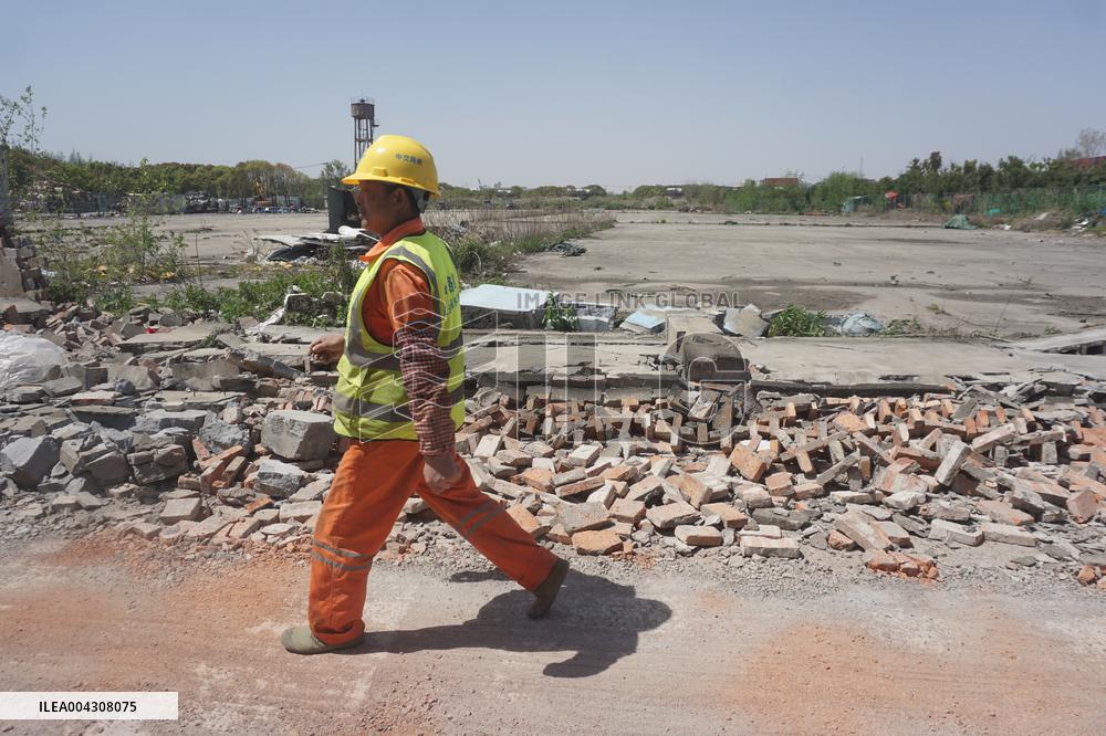 Strong Wind Hit Shanghai