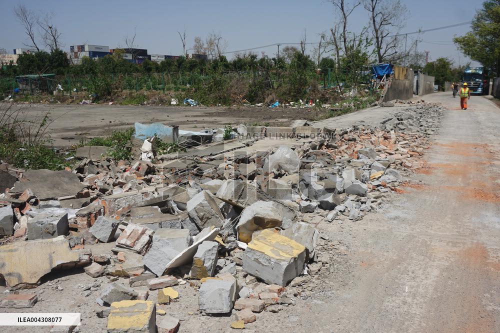 Strong Wind Hit Shanghai