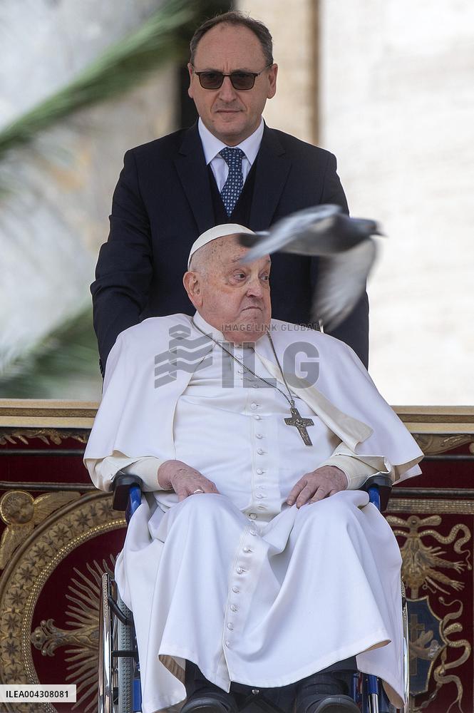 Pope Francis in Holy Mass on Palm Sunday - Vatican