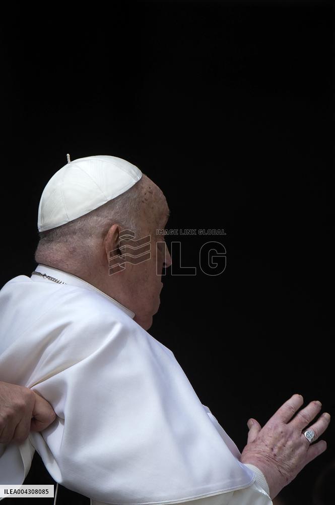 Pope Francis in Holy Mass on Palm Sunday - Vatican