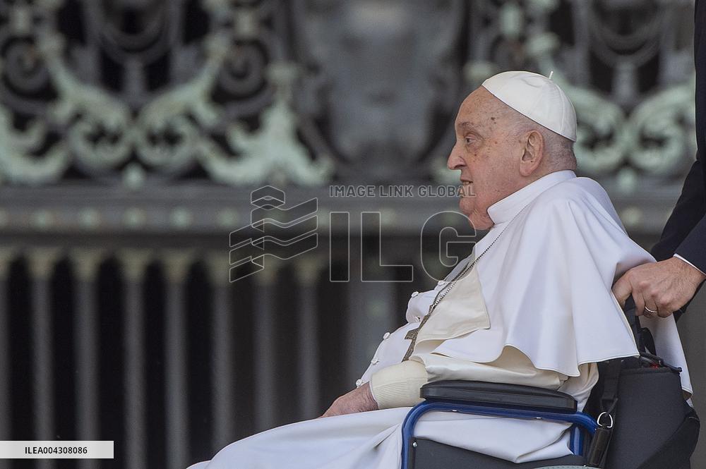 Pope Francis in Holy Mass on Palm Sunday - Vatican