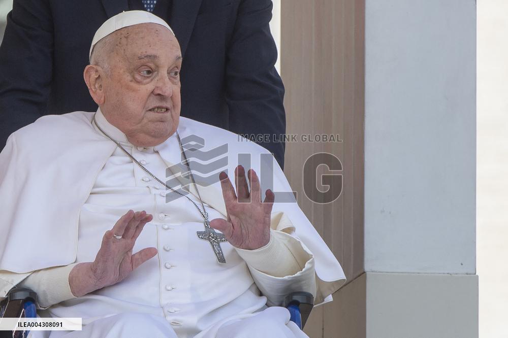 Pope Francis in Holy Mass on Palm Sunday - Vatican