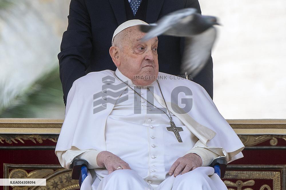 Pope Francis in Holy Mass on Palm Sunday - Vatican