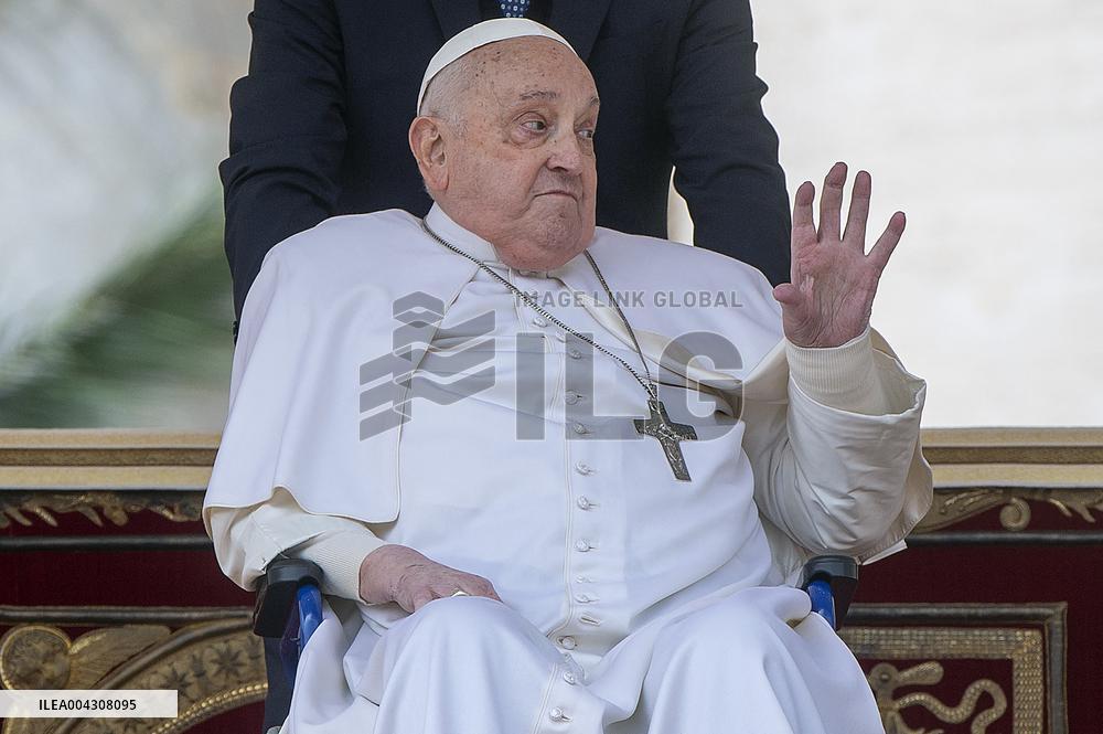 Pope Francis in Holy Mass on Palm Sunday - Vatican
