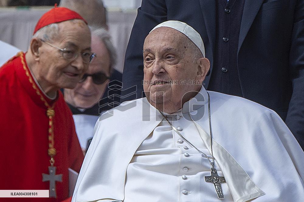 Pope Francis in Holy Mass on Palm Sunday - Vatican