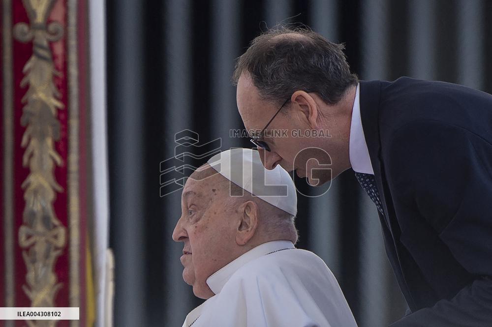 Pope Francis in Holy Mass on Palm Sunday - Vatican