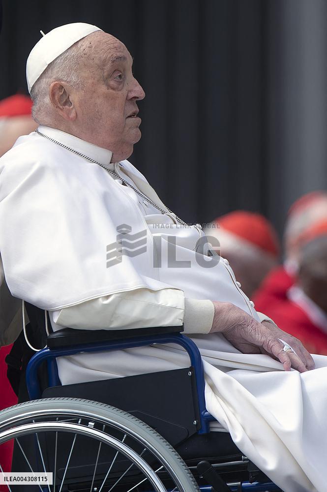 Pope Francis in Holy Mass on Palm Sunday - Vatican