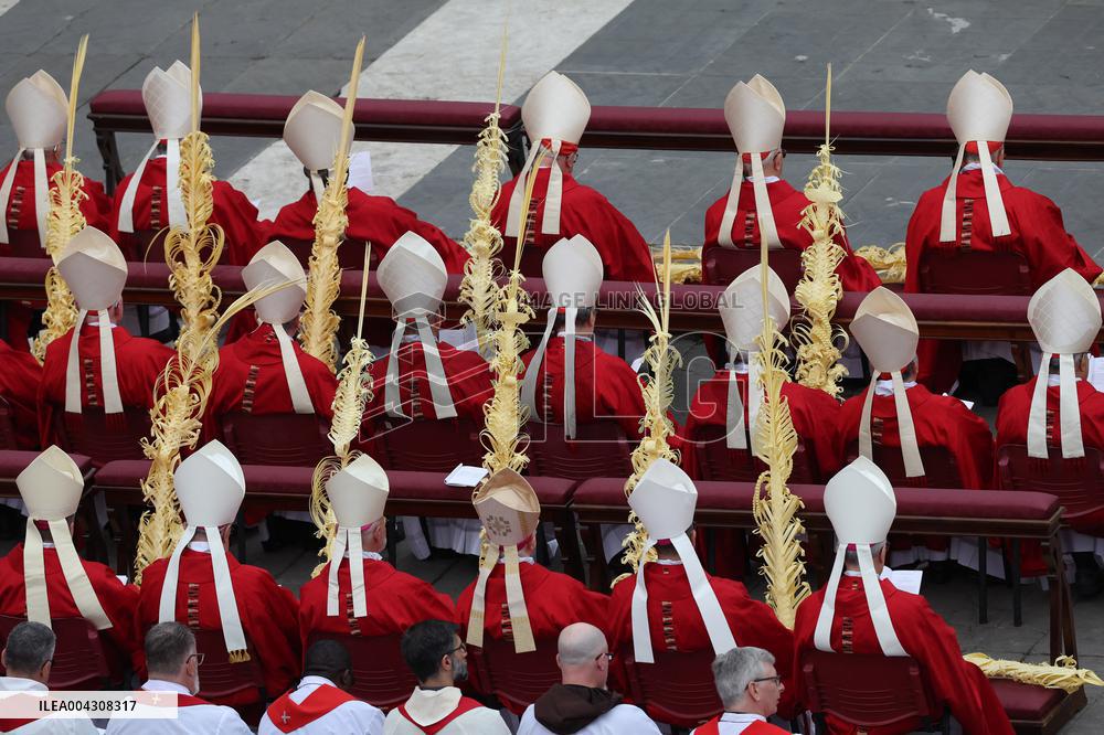 Cardinal Leonardo Sandri, Holy Mass on Palm Sunday in  Saint Peter’s Square in Rome