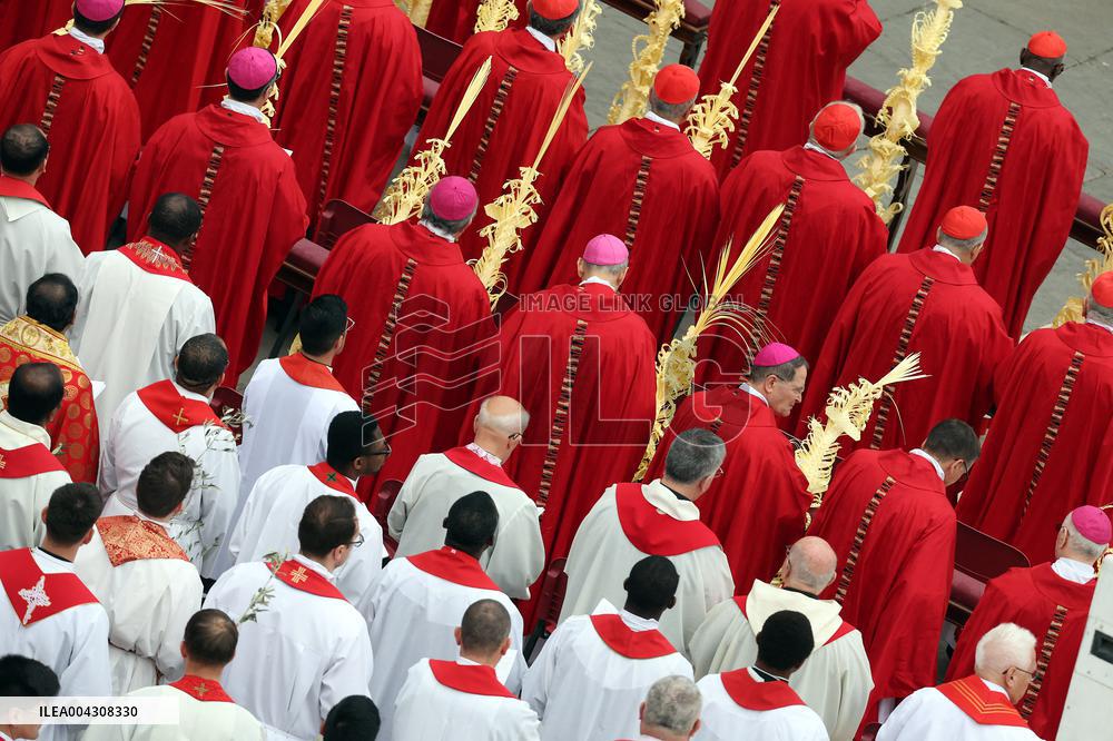 Cardinal Leonardo Sandri, Holy Mass on Palm Sunday in  Saint Peter’s Square in Rome