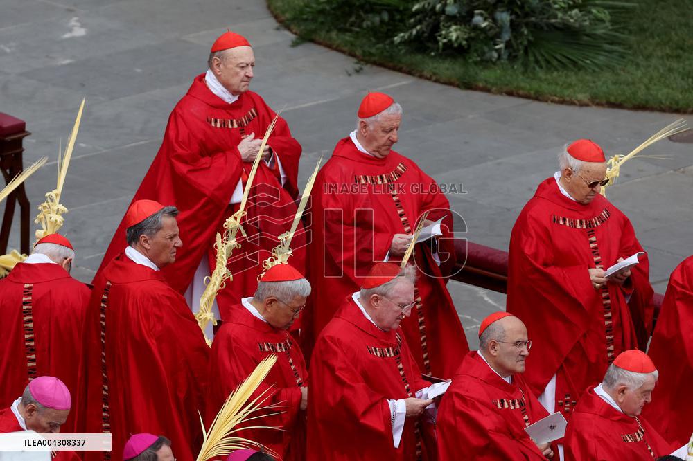 Cardinal Leonardo Sandri, Holy Mass on Palm Sunday in  Saint Peter’s Square in Rome