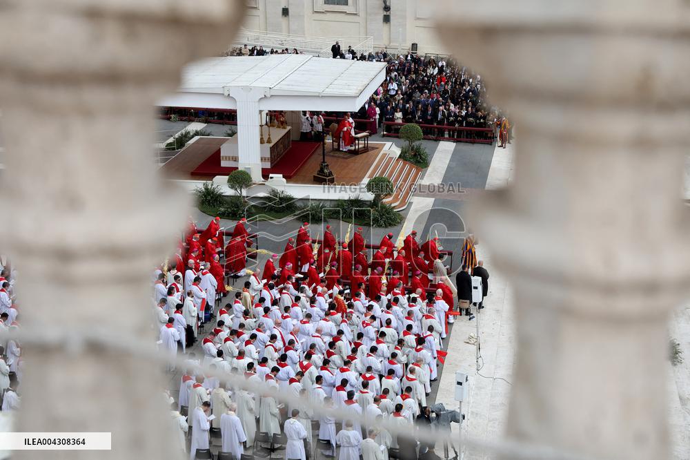 Cardinal Leonardo Sandri, Holy Mass on Palm Sunday in  Saint Peter’s Square in Rome