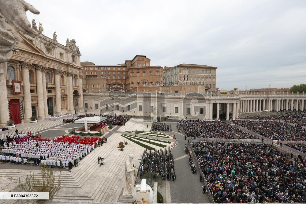 Cardinal Leonardo Sandri, Holy Mass on Palm Sunday in  Saint Peter’s Square in Rome