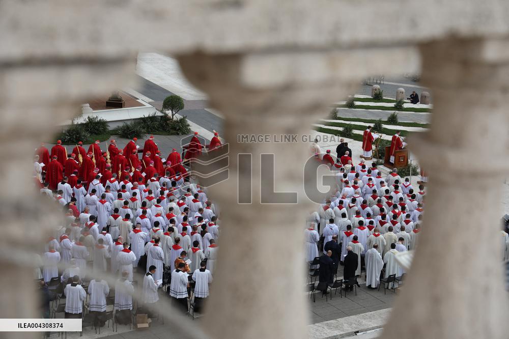 Cardinal Leonardo Sandri, Holy Mass on Palm Sunday in  Saint Peter’s Square in Rome