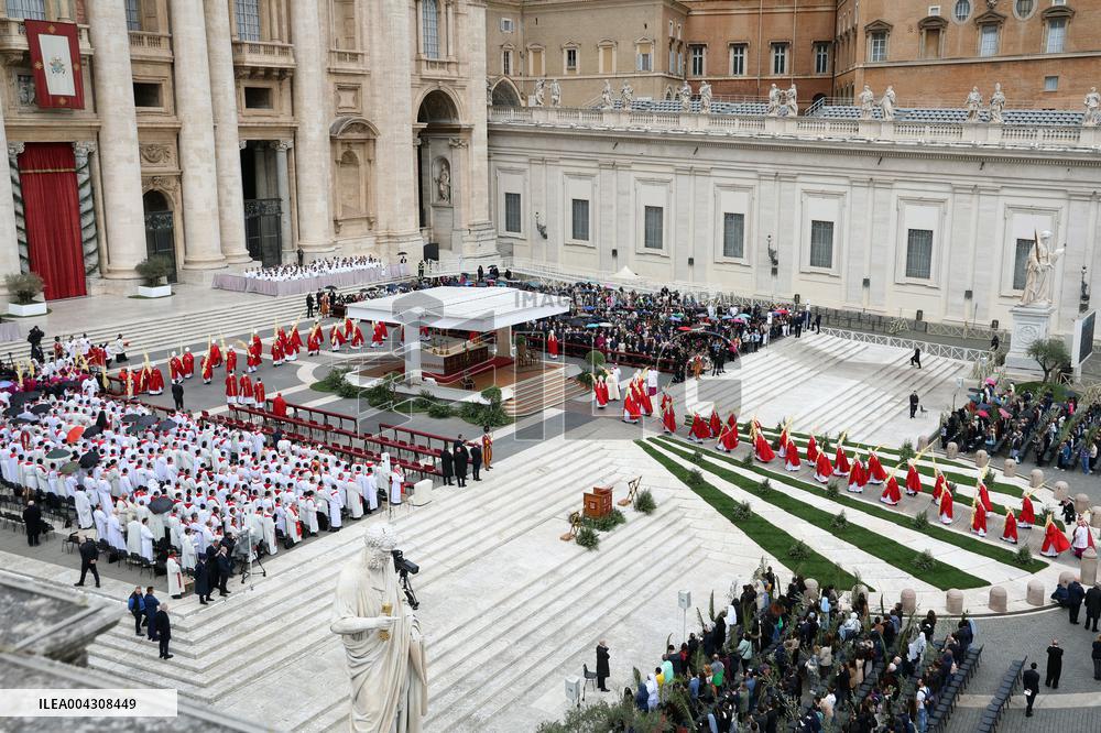 Cardinal Leonardo Sandri Presides Palm Sunday Holy Mass - Vatican