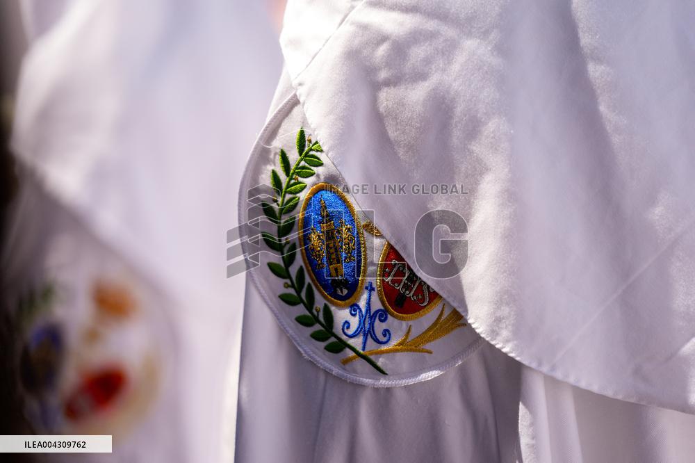 Brotherhood Of Peace Procession For Palm Sunday - Seville