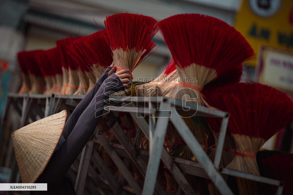 Incense Sticks Traditional Making - Vietnam