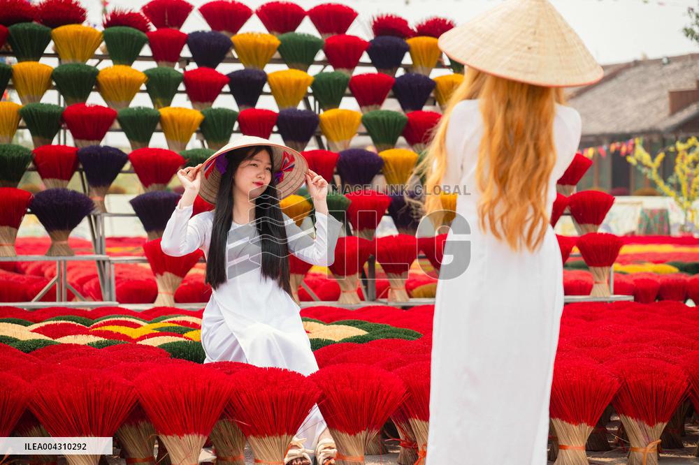 Incense Sticks Traditional Making - Vietnam